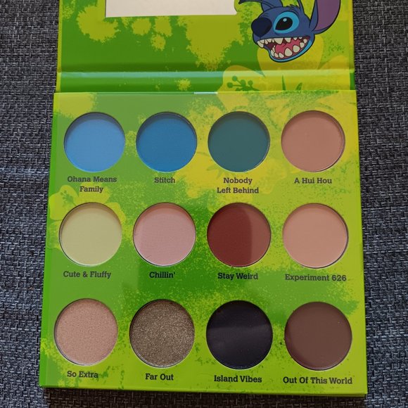 Disney's Stitch Eyeshadow Palette - Picture 3 of 10
